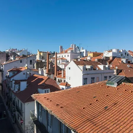 Lovelystay - Bairro Alto Terrace Wonder Apartment *