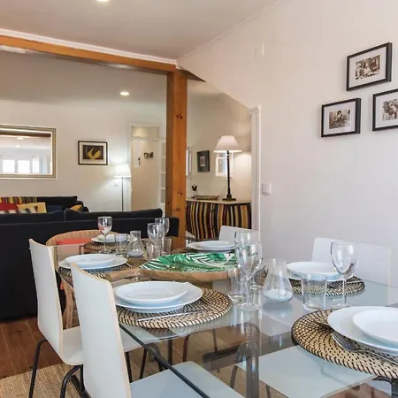 Lovelystay - Bairro Alto Terrace Wonder