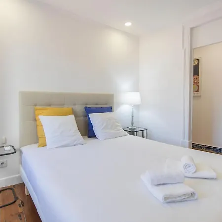 Lovelystay - Bairro Alto Terrace Wonder