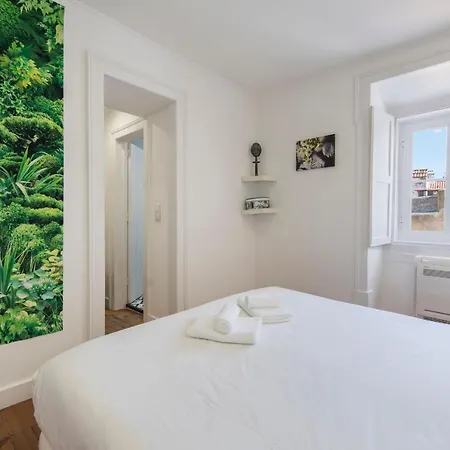 Lovelystay - Bairro Alto Terrace Wonder Apartment Lisbon