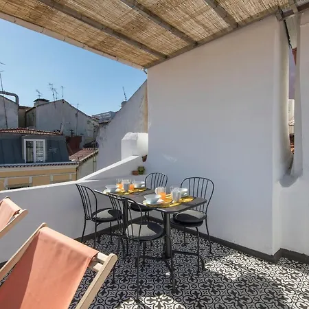 Lovelystay - Bairro Alto Terrace Wonder