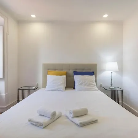 Lovelystay - Bairro Alto Terrace Wonder Apartment