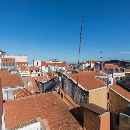 Lovelystay - Bairro Alto Terrace Wonder *