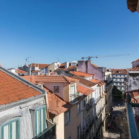 Lovelystay - Bairro Alto Terrace Wonder